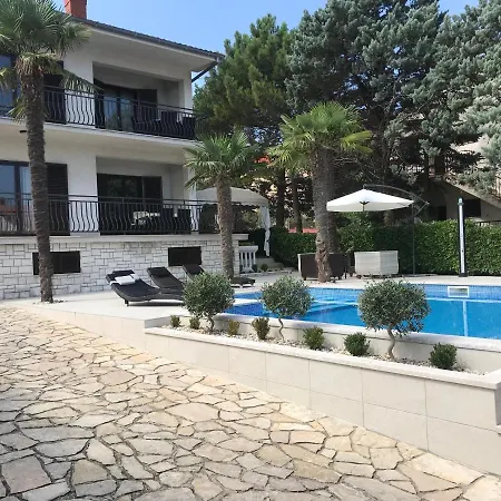 Haus Tanja Villa Malinska Exterior photo